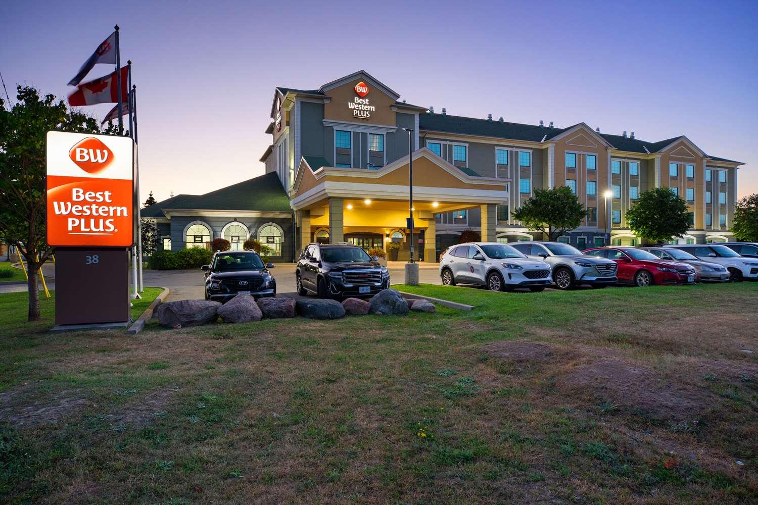 Best Western Plus Executive Inn Toronto Exterior foto