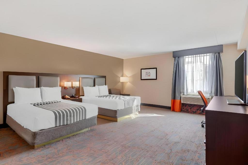 Best Western Plus Executive Inn Toronto Exterior foto