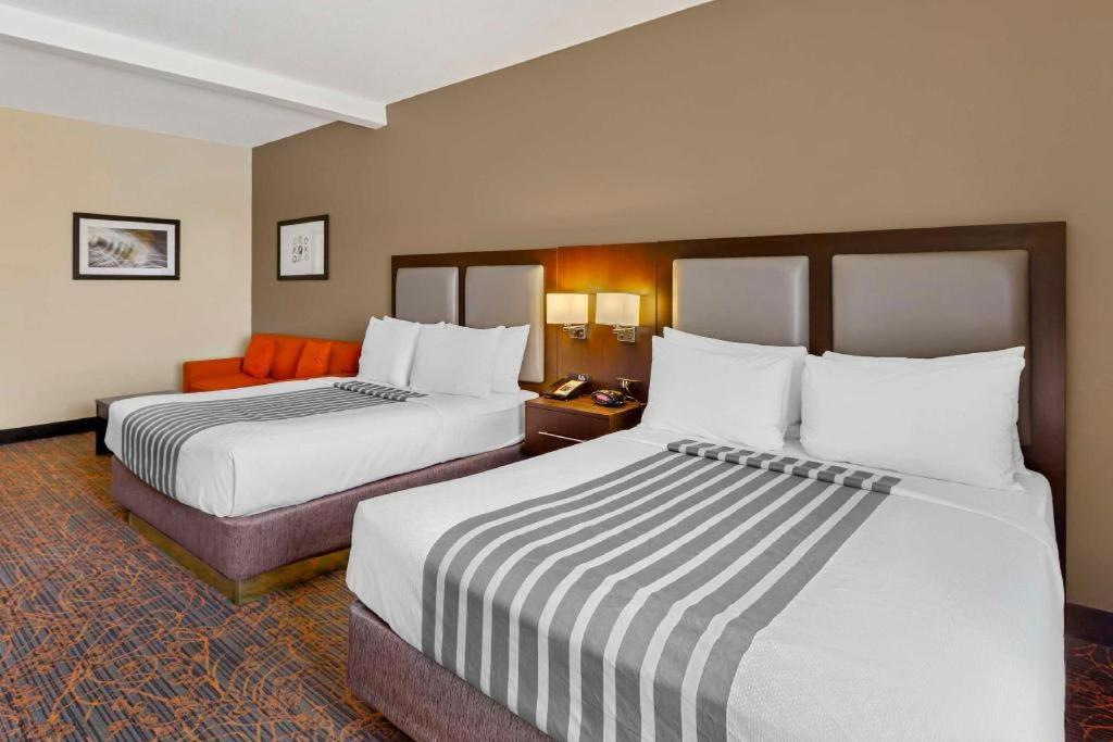 Best Western Plus Executive Inn Toronto Exterior foto