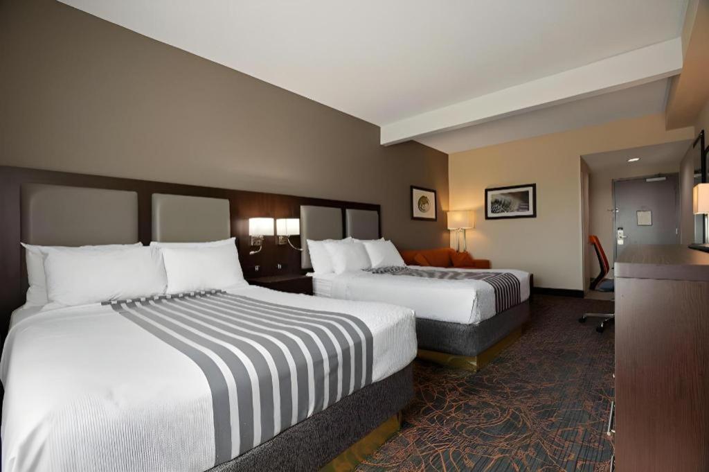 Best Western Plus Executive Inn Toronto Exterior foto