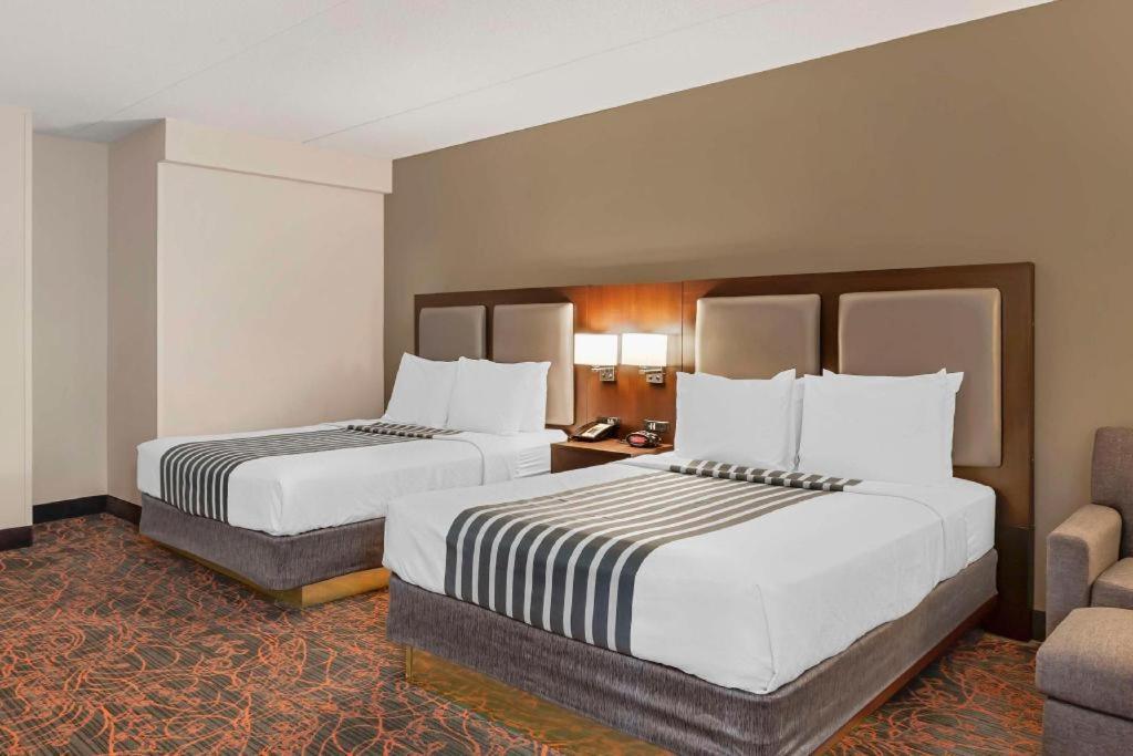 Best Western Plus Executive Inn Toronto Exterior foto