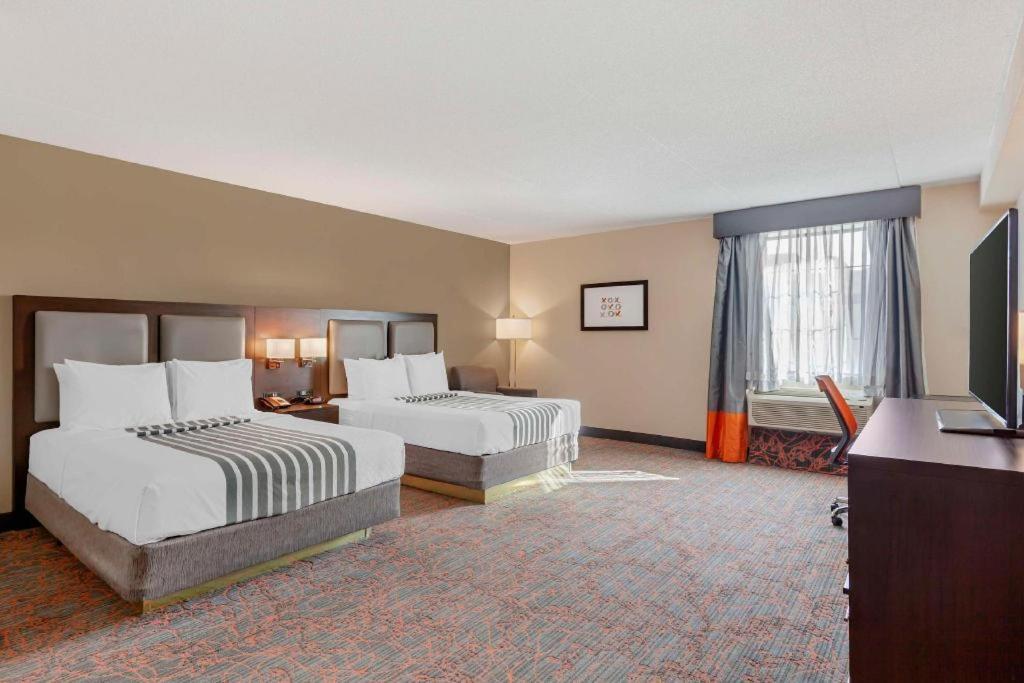 Best Western Plus Executive Inn Toronto Exterior foto